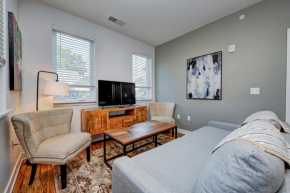 Chic Modern 2BR & 2BA Apartment by Stay Gia